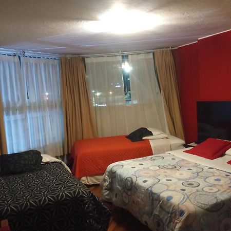 Hostal Capri Кито Екстериор снимка