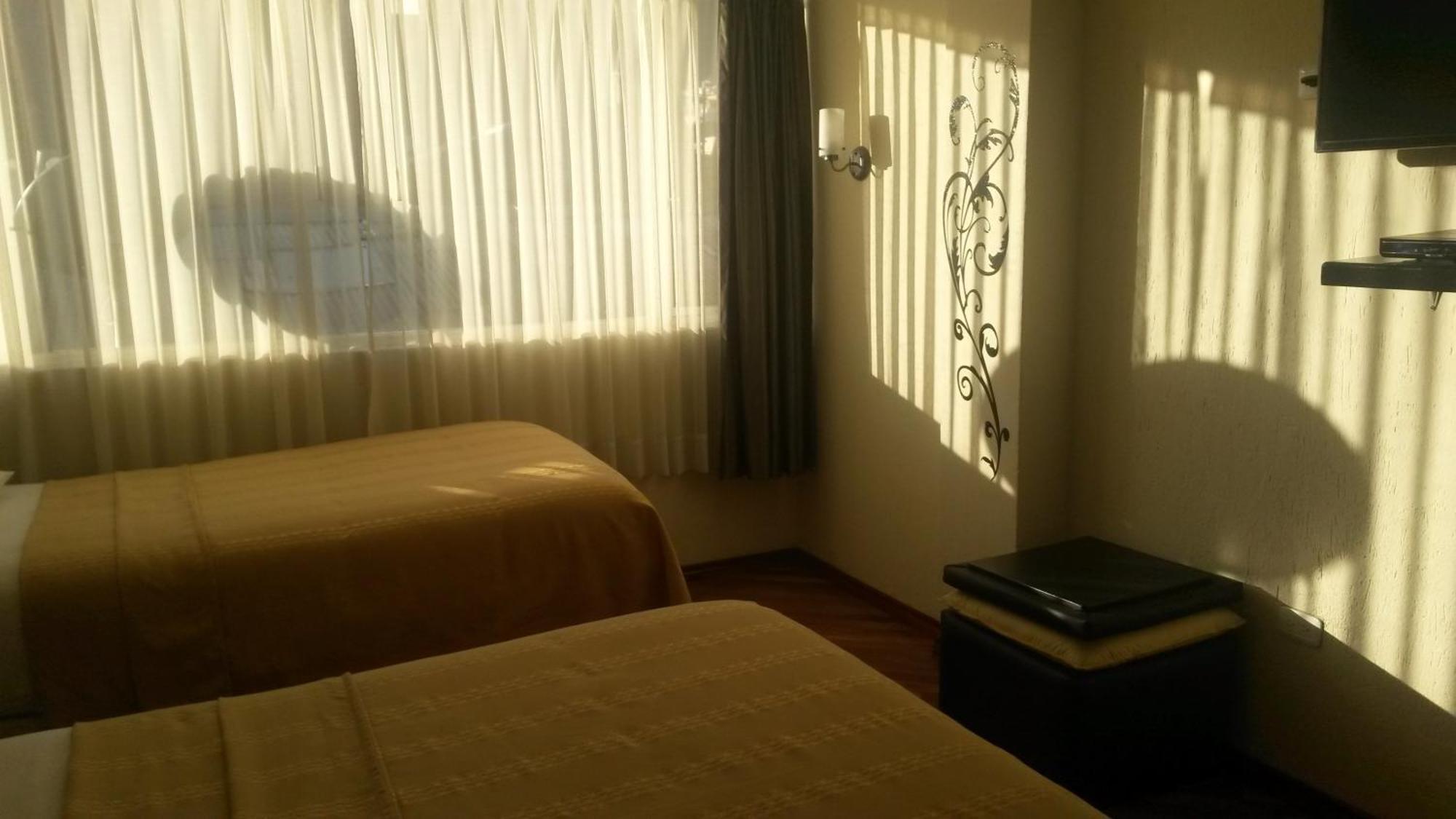 Hostal Capri Кито Стая снимка