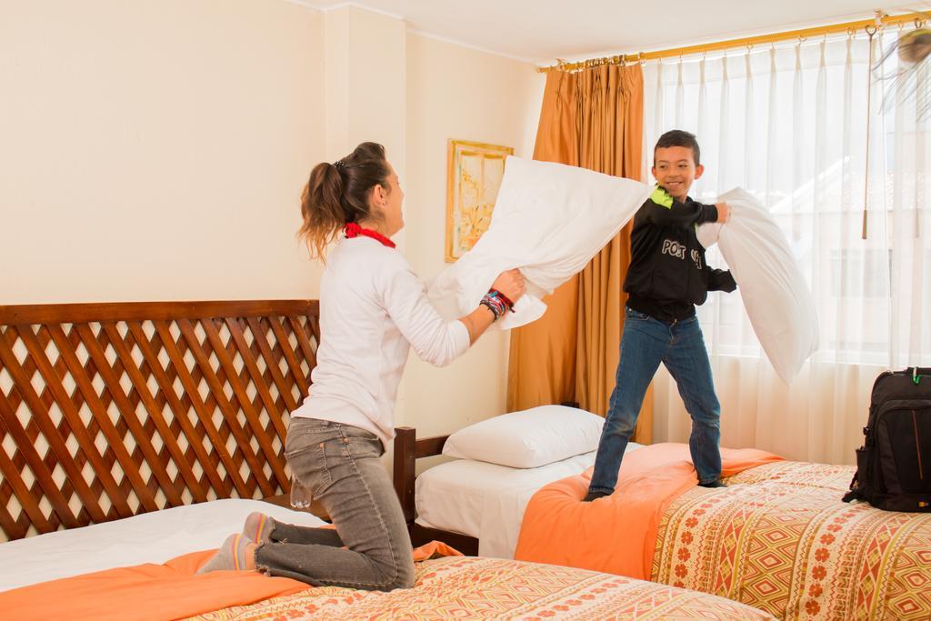 Hostal Capri Кито Екстериор снимка